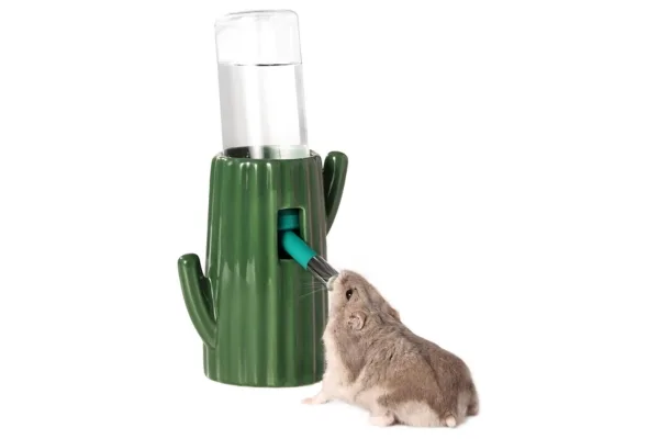BUCATSTATE Cactus Ceramic Leakproof Hamster Water Bottle Grey dwarf hamster drinking out of a Bucatstate cactus water bottle